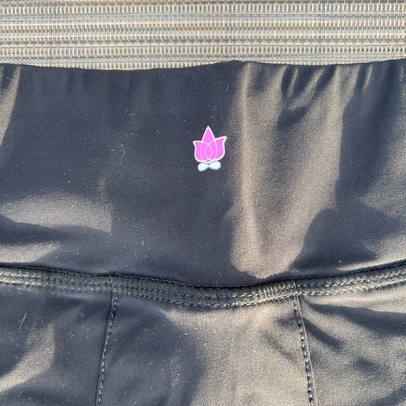 NWT KiraGrace Pleated Skort Skirt Black Size Medium - Picture 9 of 12